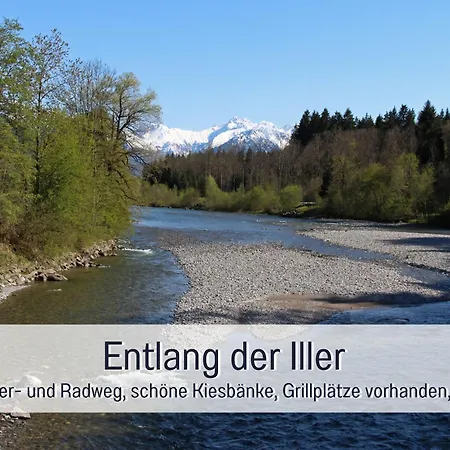 팜스테이 Biohof Burger, 3 Sonnige Fewo, Alle Mit Balkon, Spielzimmer, Grillhuette, 7 Km Vor Oberstdorf