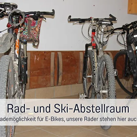 Biohof Burger, 3 Sonnige Fewo, Alle Mit Balkon, Spielzimmer, Grillhuette, 7 Km Vor Oberstdorf 팜스테이 *